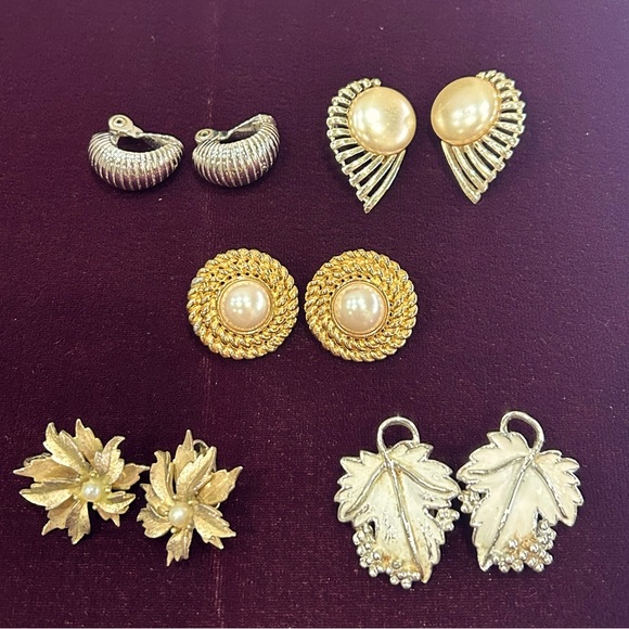 5 Pieces Of Vintage Earrings, All Signed - Picture 1 of 16